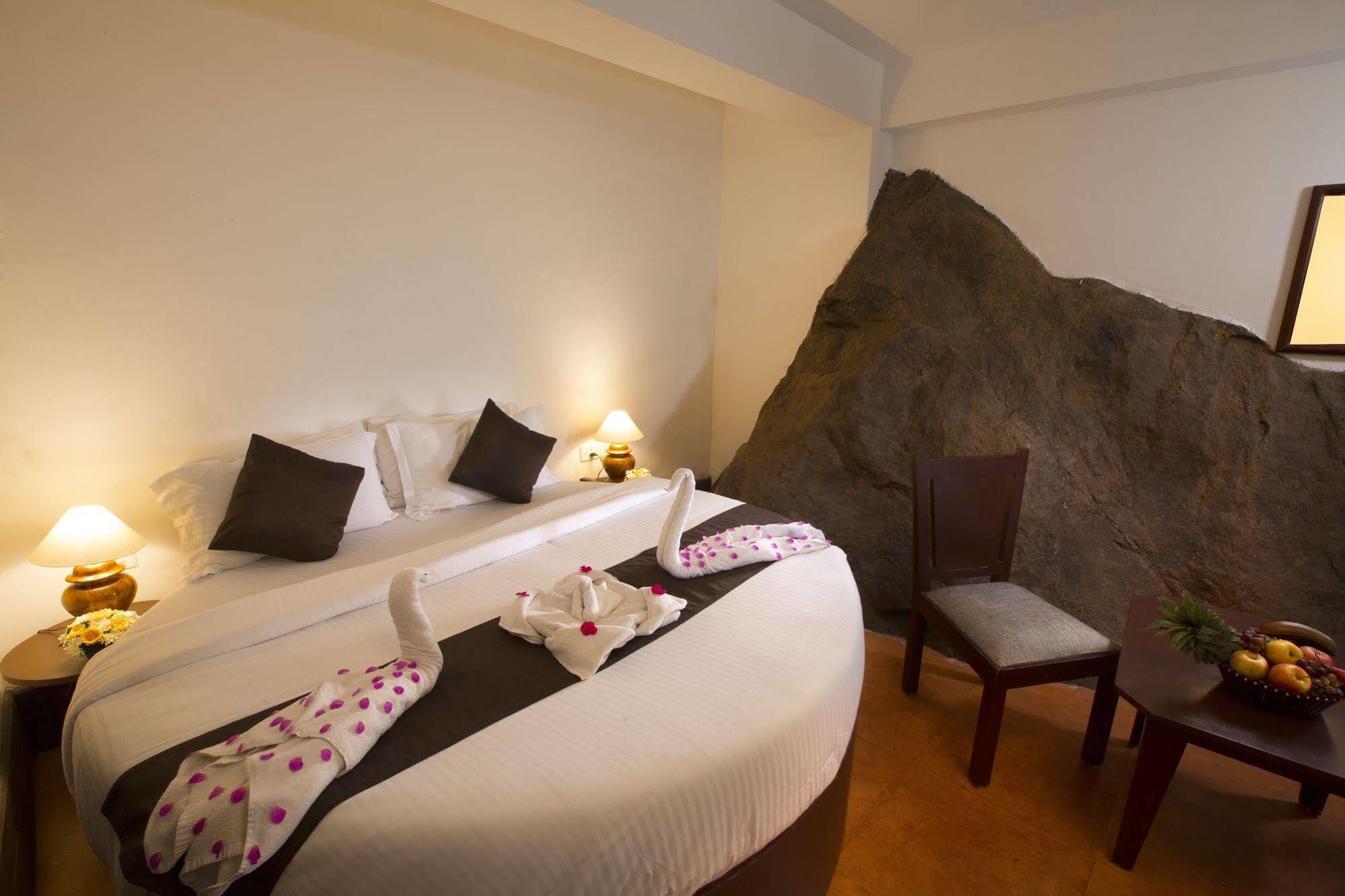 มธุมนทรา รีสอร์ต Hotel มุนนาร์ ภายนอก รูปภาพ